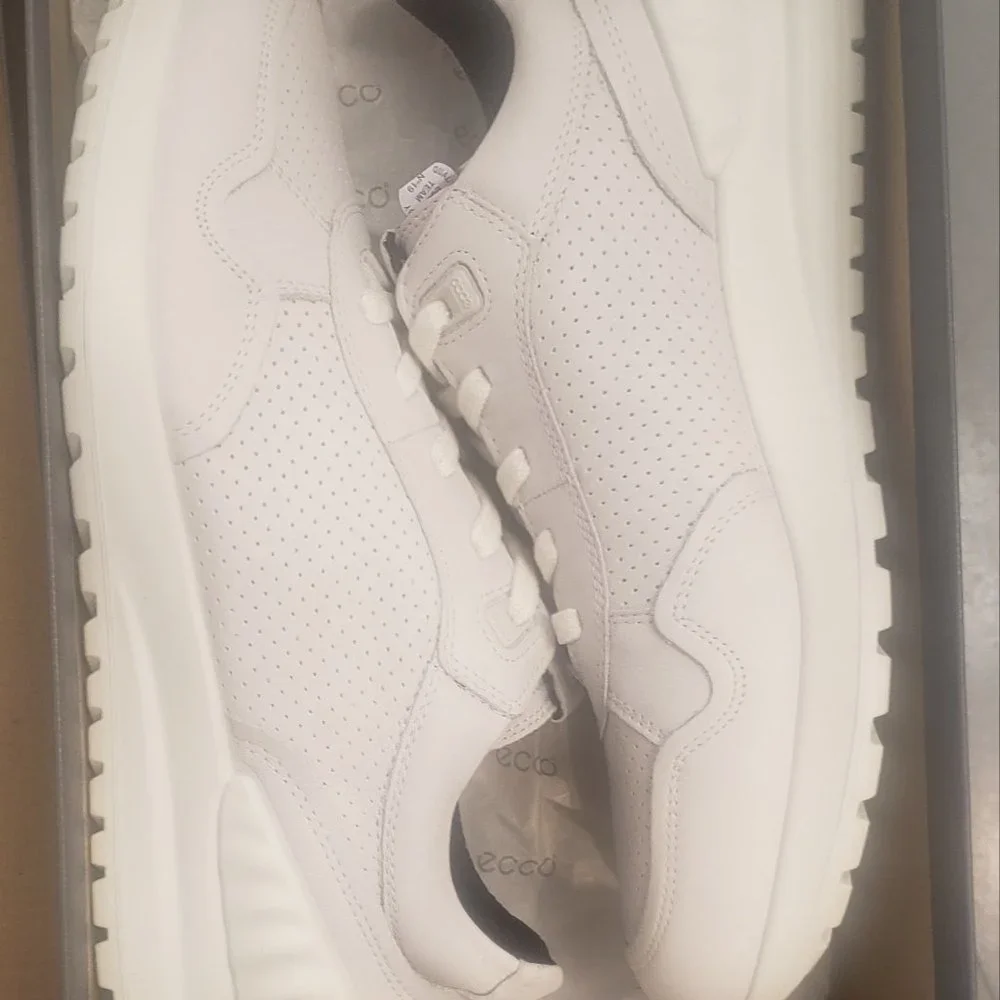 White Sneakers (Leather Ecco) - Picture 3 of 7